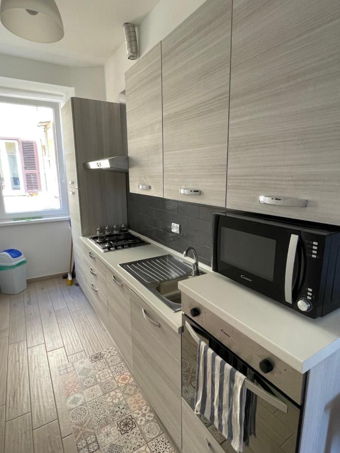 Domus Art Suites Merulana โรม ภายนอก รูปภาพ