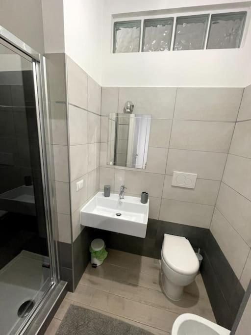 Domus Art Suites Merulana โรม ภายนอก รูปภาพ