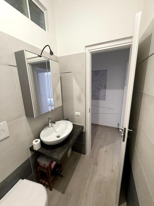 Domus Art Suites Merulana โรม ภายนอก รูปภาพ